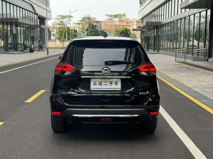 Nissan X-Trail 2023 Model Classic Edition 2.0L 2WD Smart Connect Premium – фото 5