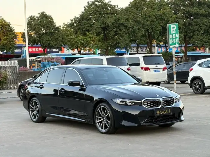BMW 3 Series 2023 Model 325Li M Sports Set – фото 3