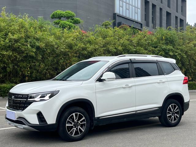 Forthing T5 2022 Shengshi 1.6L Manual Dream 5-seat – фото 1