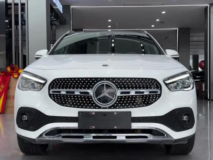 Mercedes-Benz GLA 2022 Model GLA 200 – фото 2