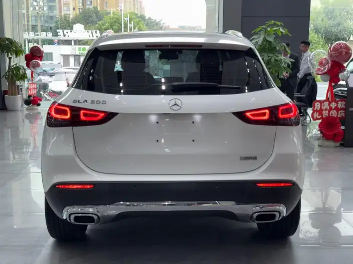 Mercedes-Benz GLA 2022 Model GLA 200 – фото 4