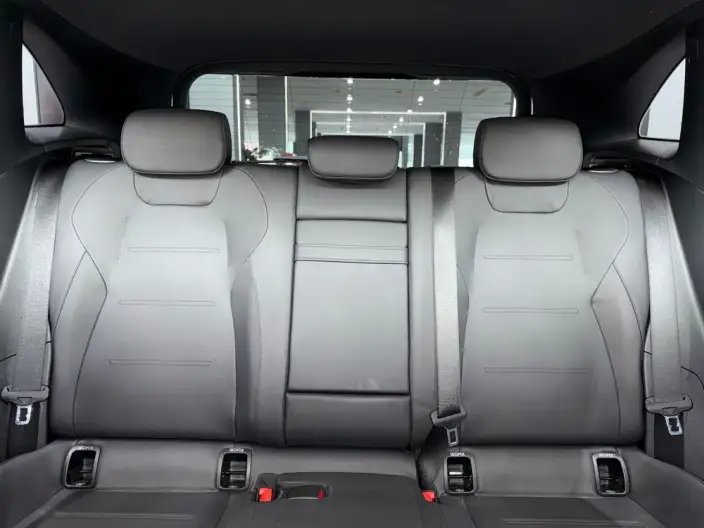 Mercedes-Benz GLA 2022 Model GLA 200 – фото 9