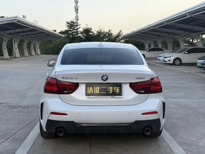 BMW 1 Series 2023 Model 125i M Sports Night Edition – фото 6