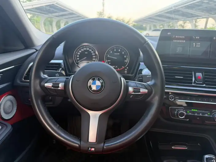 BMW 1 Series 2023 Model 125i M Sports Night Edition – фото 10