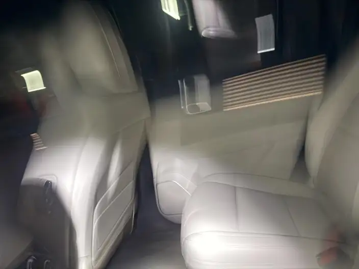 Li Auto ONE 2021 Model Extended Range 6 seat Edition – фото 9