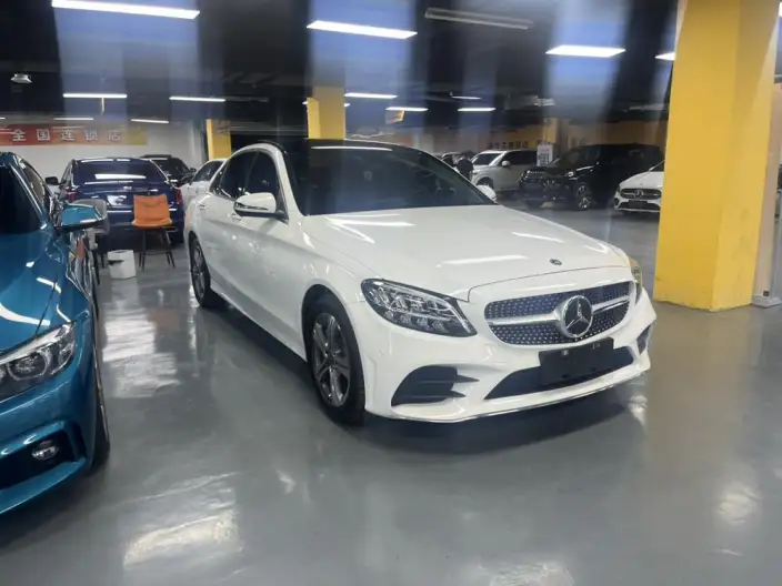 Mercedes-Benz C-Class 2020 Model C 260 L Sports Edition – фото 3