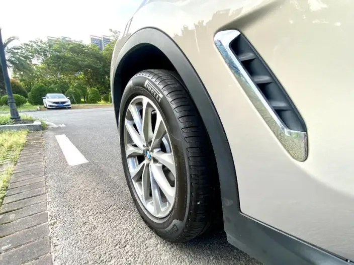 BMW X3 2020 Model xDrive25i Luxury Set – фото 9