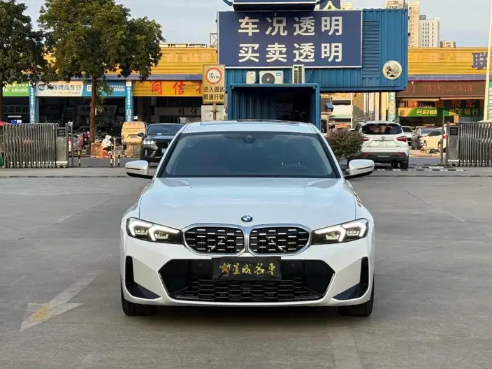 BMW 3 Series 2023 Model 325i M Sports Set – фото 2