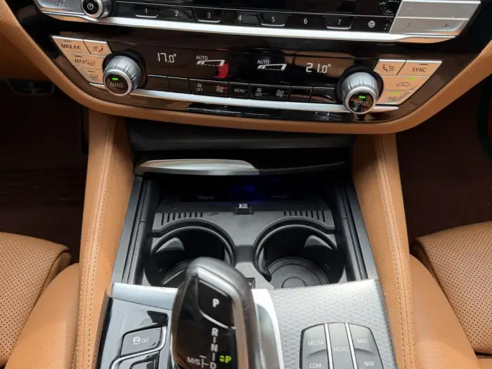 BMW 5 Series Imported 2021 Model 525i M Sports Set – фото 10