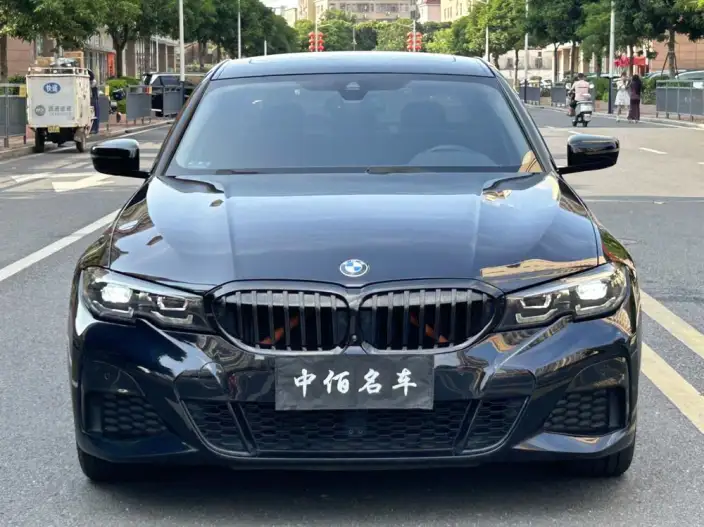 BMW 3 Series 2022 Model 325i M Sports Night Set – фото 2