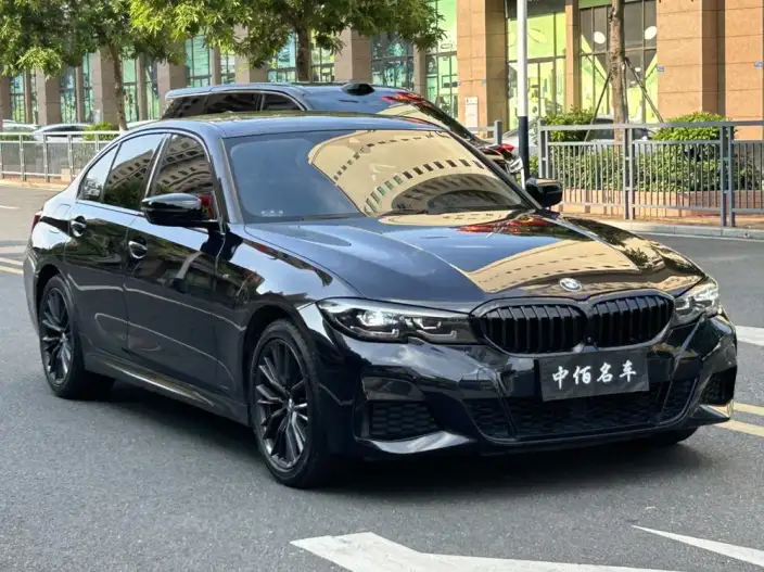 BMW 3 Series 2022 Model 325i M Sports Night Set – фото 3