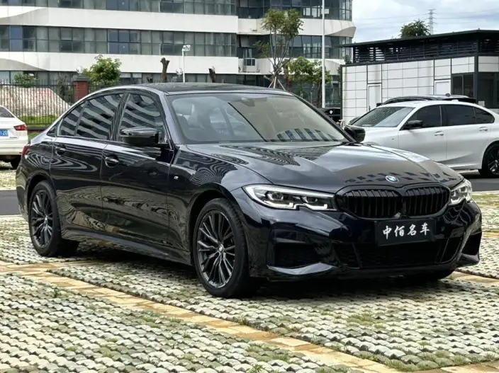 BMW 3 Series 2022 Model 325Li M Sports Night Set – фото 3