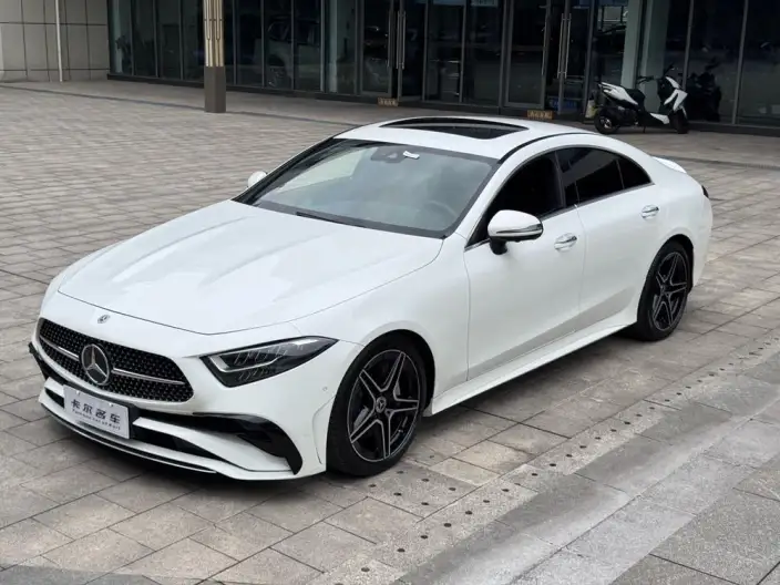 Mercedes-Benz CLS 2022 Model CLS 300 Luxury Model – фото 1