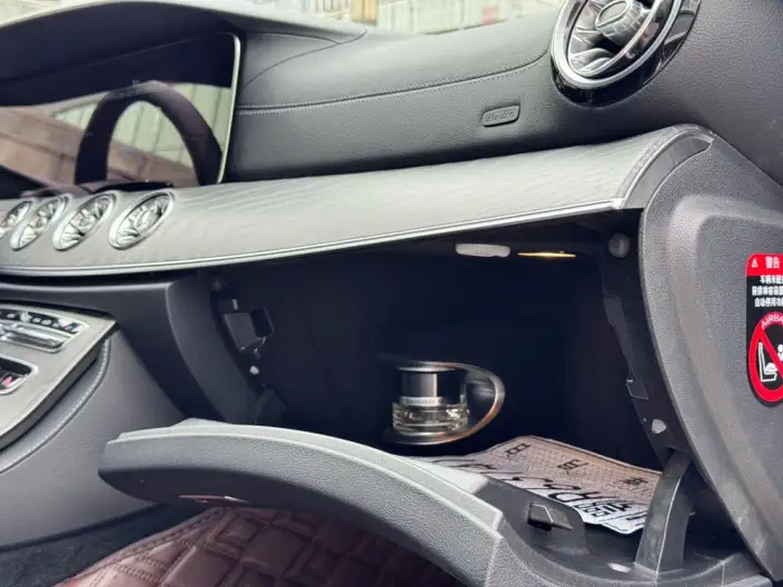 Mercedes-Benz CLS 2022 Model CLS 300 Luxury Model – фото 9