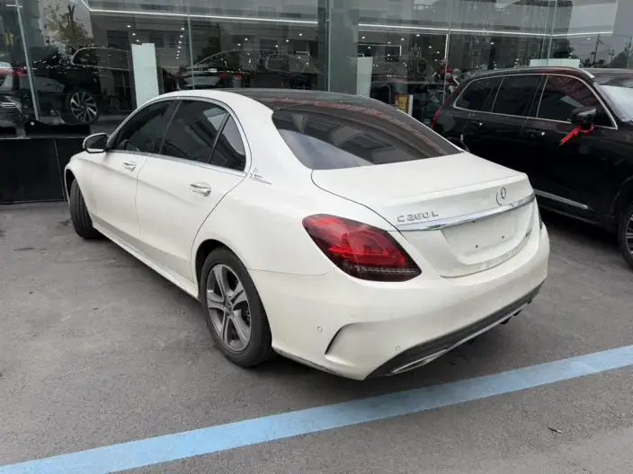 Mercedes-Benz C-Class 2020 Model C 260 L Sports Edition – фото 2