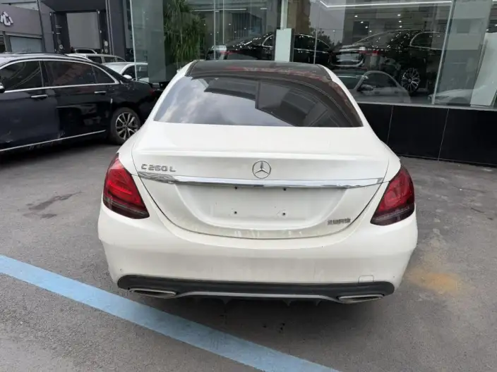 Mercedes-Benz C-Class 2020 Model C 260 L Sports Edition – фото 3