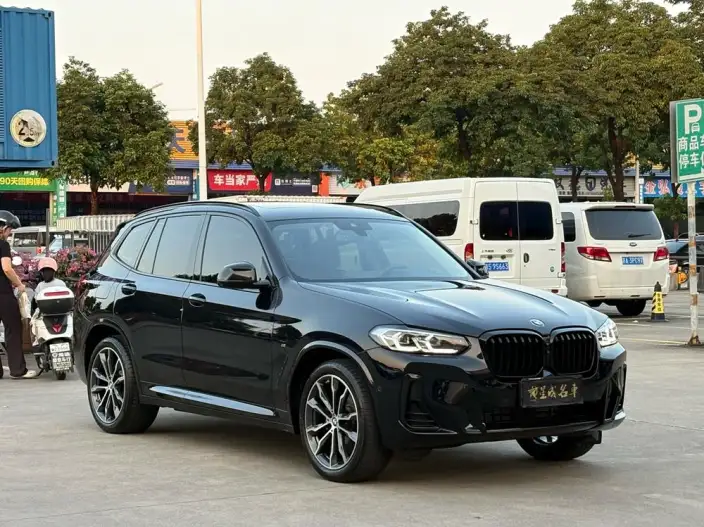 BMW X3 2023 Model xDrive30i Leading Model M Night Set – фото 3