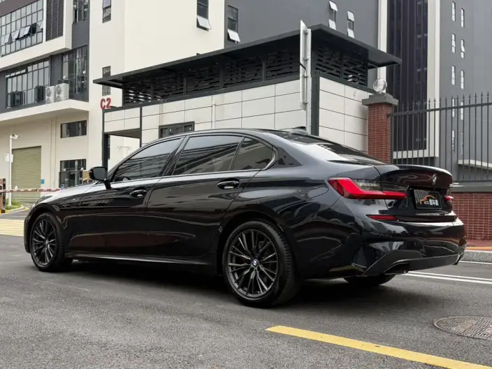 BMW 3 Series 2022 Model 325Li M Sports Night Set – фото 4