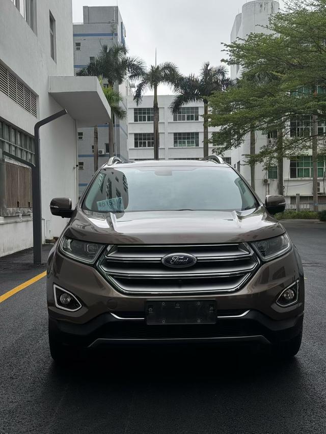 Ford Edge 2016 EcoBoost 245 4WD Premium 7-seater – фото 2