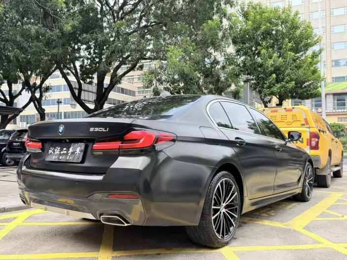 BMW 5 Series 2021 Model Facelift 530Li Leading Model M Sports Set – фото 6