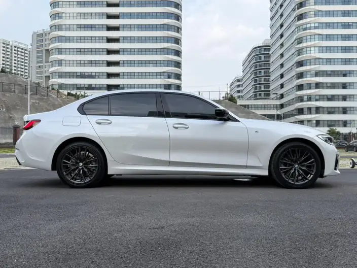 BMW 3 Series 2020 Model 330Li xDrive M Sports Night Set – фото 6