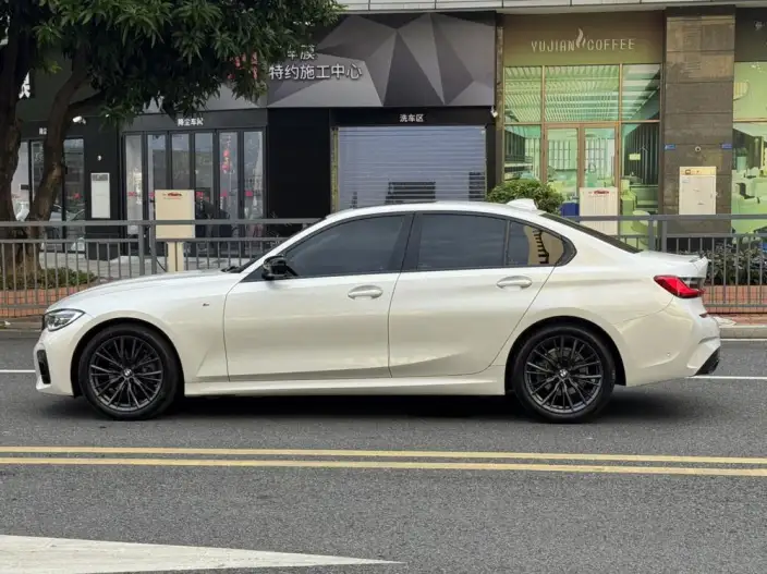 BMW 3 Series 2020 Model 325i M Sports Night Set – фото 4