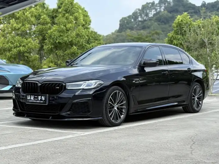 BMW 5 Series 2022 Model Facelift 530Li Leading Model M Sports Set – фото 1
