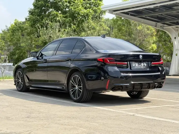 BMW 5 Series 2022 Model Facelift 530Li Leading Model M Sports Set – фото 5