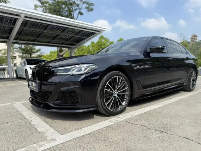 BMW 5 Series 2022 Model Facelift 530Li Leading Model M Sports Set – фото 9