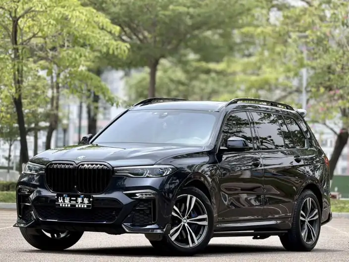 BMW X7 2021 Model xDrive40i Exclusive Model M Sports Set – фото 1