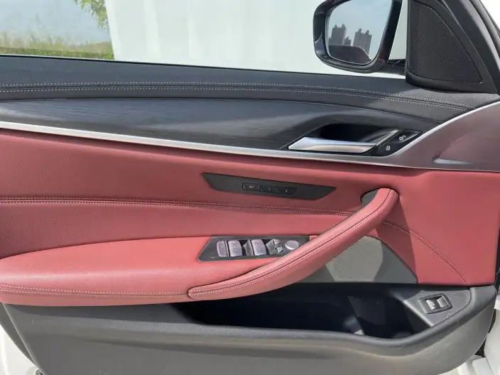 BMW 5 Series 2023 Model 530Li Leading Model M Sports Set – фото 10