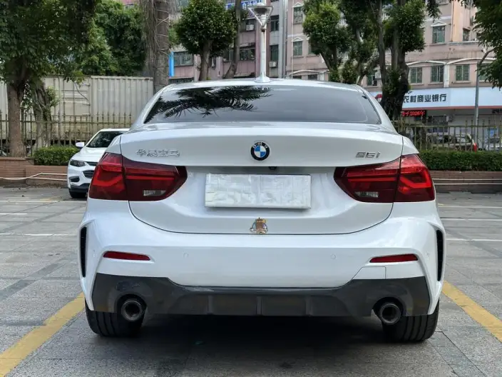BMW 1 Series 2023 Model 125i M Sports Night Edition – фото 6