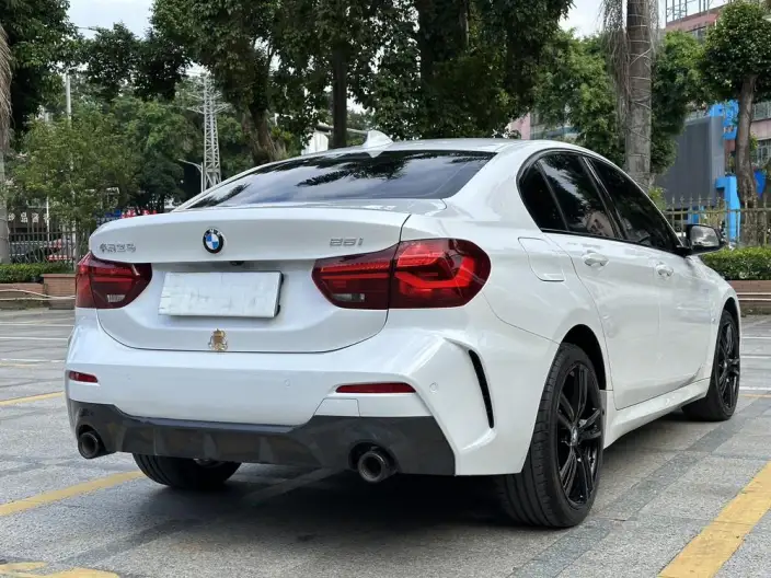 BMW 1 Series 2023 Model 125i M Sports Night Edition – фото 7