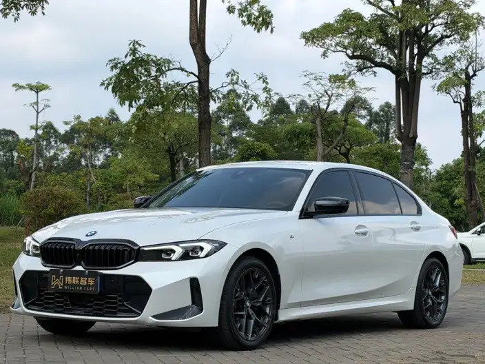 BMW 3 Series 2025 Model 330Li M Sports Night Set – фото 1