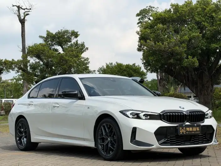 BMW 3 Series 2025 Model 330Li M Sports Night Set – фото 3