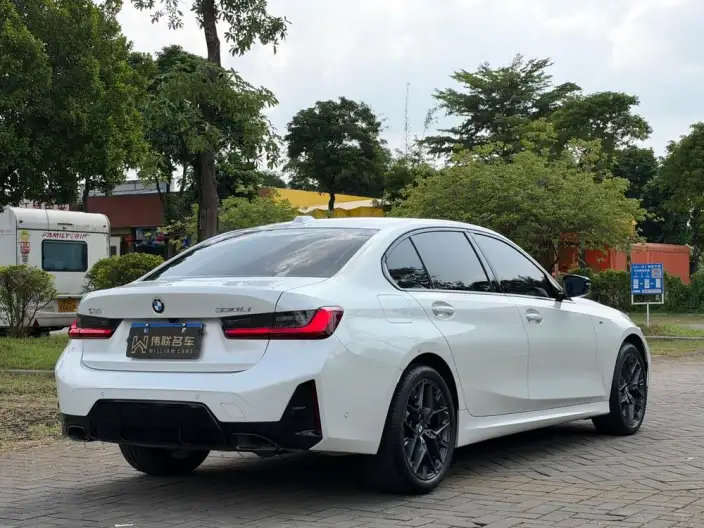 BMW 3 Series 2025 Model 330Li M Sports Night Set – фото 6