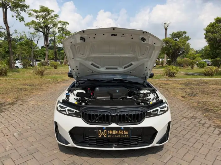 BMW 3 Series 2025 Model 330Li M Sports Night Set – фото 10