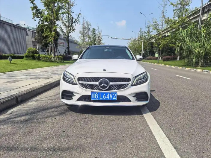 Mercedes-Benz C-Class 2020 Model C 260 L Sports Edition – фото 2