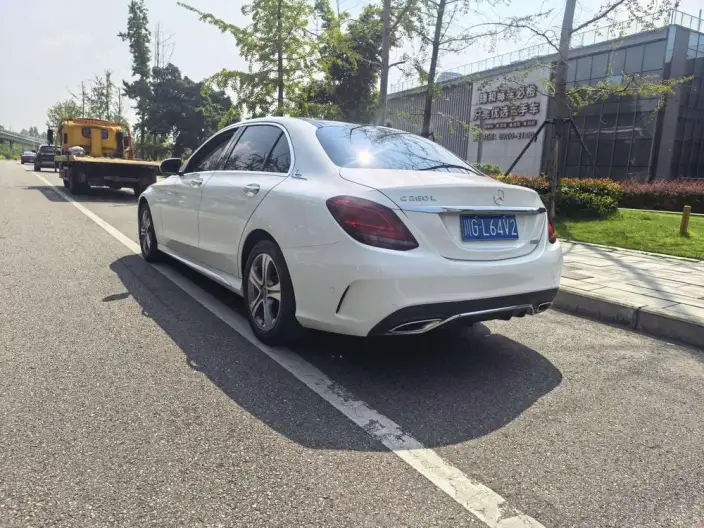 Mercedes-Benz C-Class 2020 Model C 260 L Sports Edition – фото 4