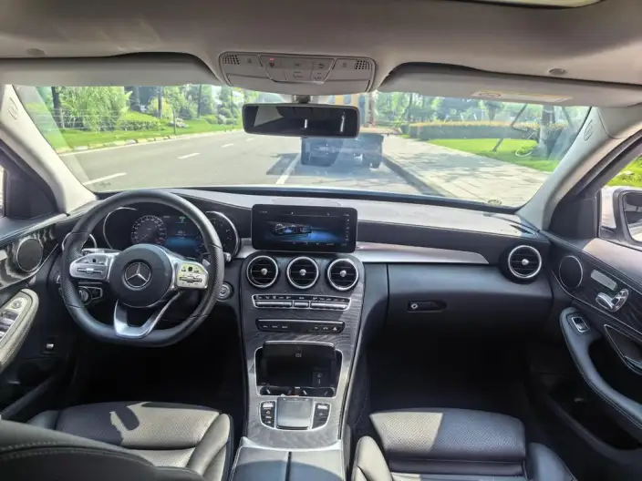 Mercedes-Benz C-Class 2020 Model C 260 L Sports Edition – фото 8