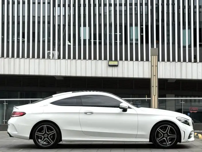 Mercedes-Benz C-Class Imported 2020 Model C 260 Coupe – фото 5