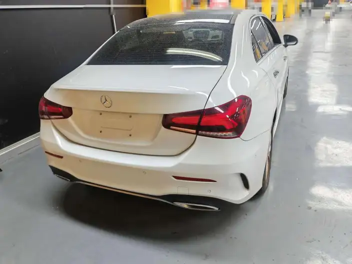 Mercedes-Benz A-class 2021 Model A 200 L Sports sedan Fashion Edition – фото 4