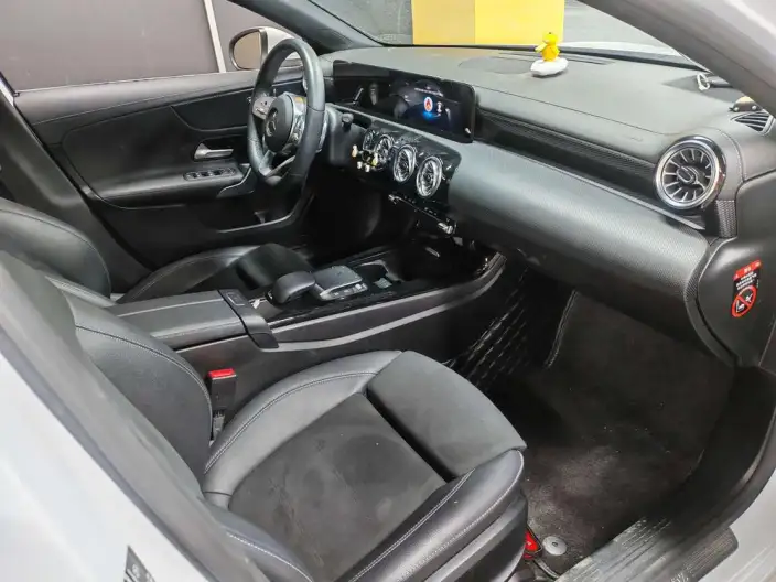 Mercedes-Benz A-class 2021 Model A 200 L Sports sedan Fashion Edition – фото 7