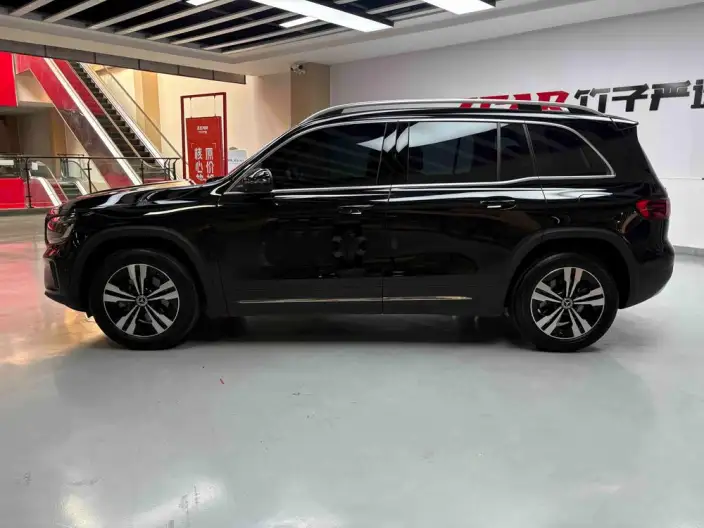 Mercedes-Benz GLB 2024 Model Facelift GLB 200 Fashion Model – фото 4