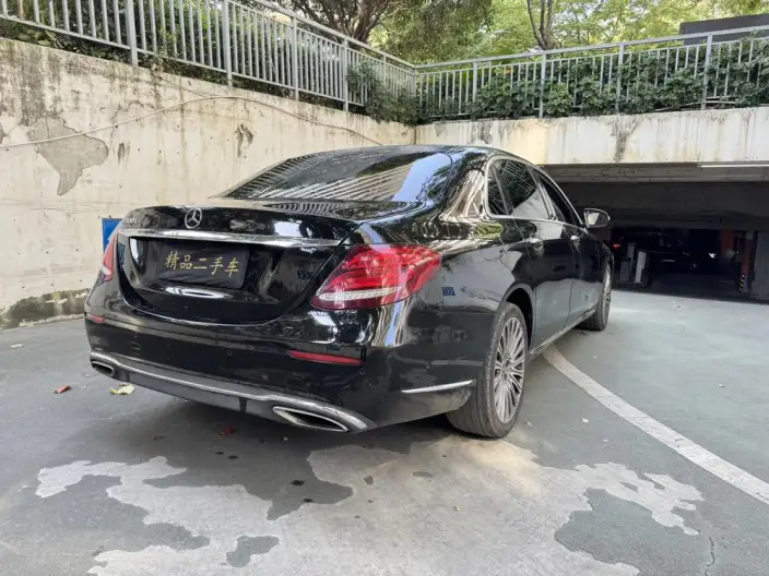Mercedes-Benz E-Class 2020 Model E 300 L Fashion Model – фото 6