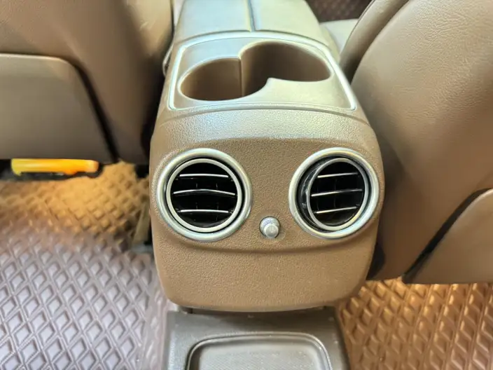 Mercedes-Benz E-Class 2020 Model E 300 L Fashion Model – фото 10