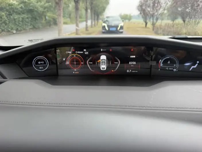 Changan UNI-V 2024 Model 1.5T Noble Model – фото 7