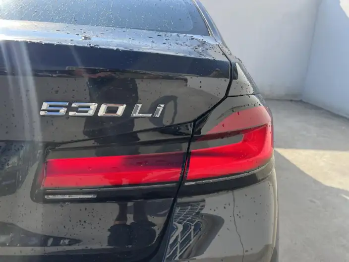 BMW 5 Series 2023 Model 530Li Leading Model M Sports Set – фото 9