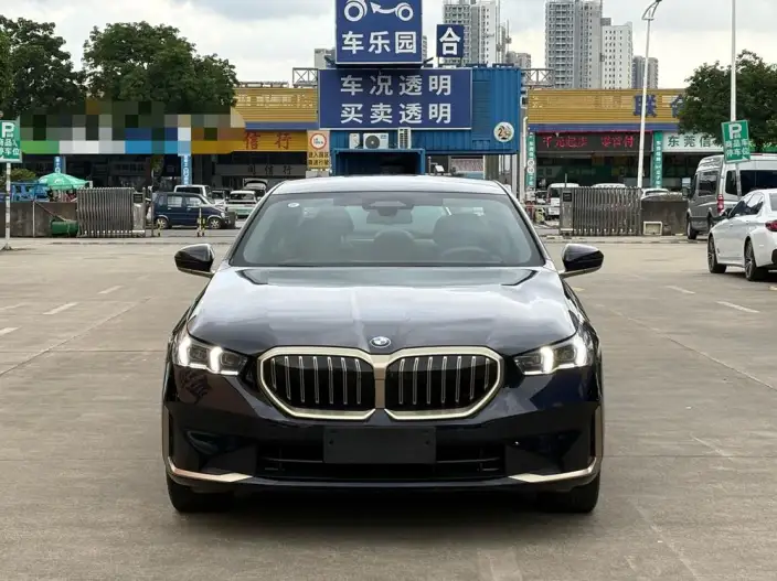 BMW 5 Series 2024 Model 530Li Exclusive Model Luxury Set – фото 2