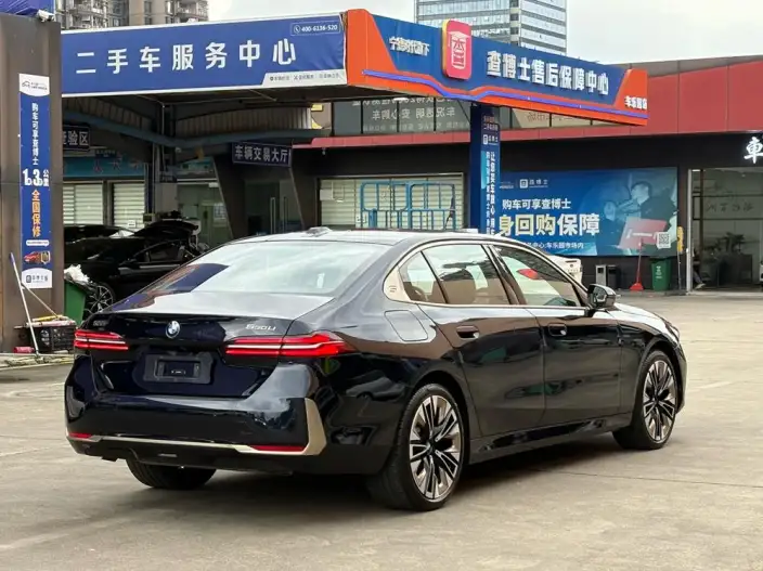 BMW 5 Series 2024 Model 530Li Exclusive Model Luxury Set – фото 6